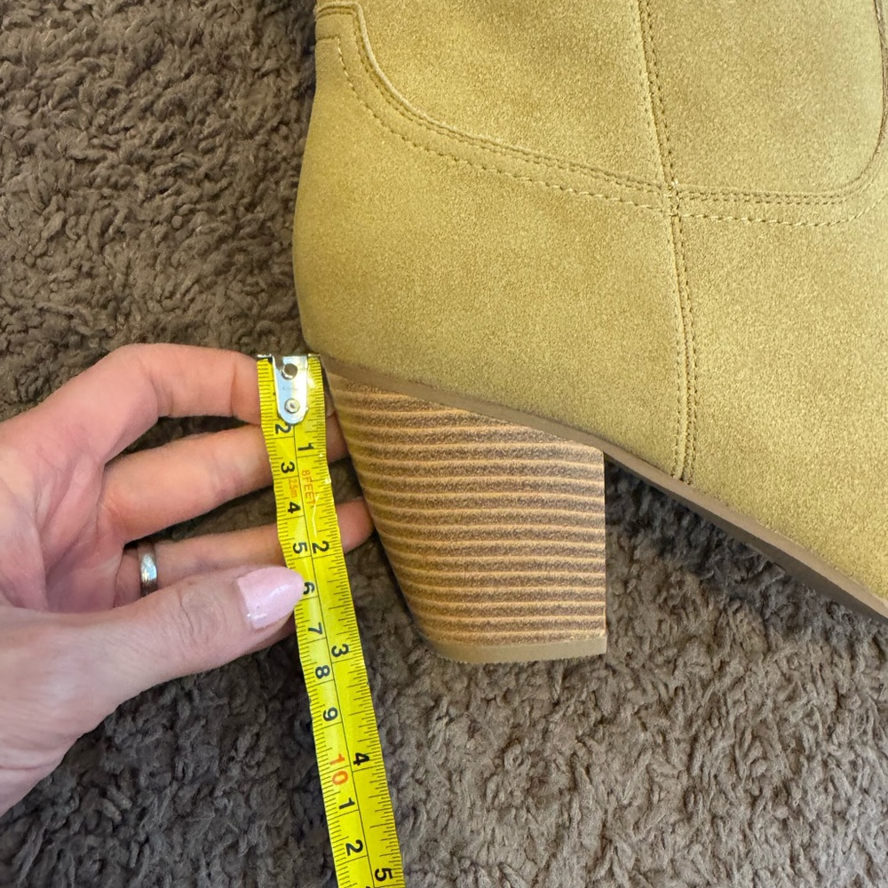 MIA MARNIE TAN FAUX SUEDE WESTERN BOOTIES BOOTS SIZE 9 10 NEW - Picture 7 of 9